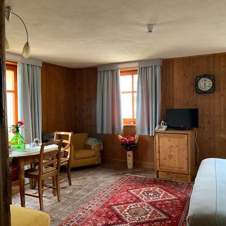 Hotel Lyshaus グレッソネイ・サイント・ジェアン エクステリア 写真