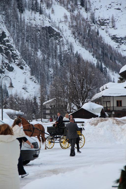 Hotel Lyshaus グレッソネイ・サイント・ジェアン エクステリア 写真