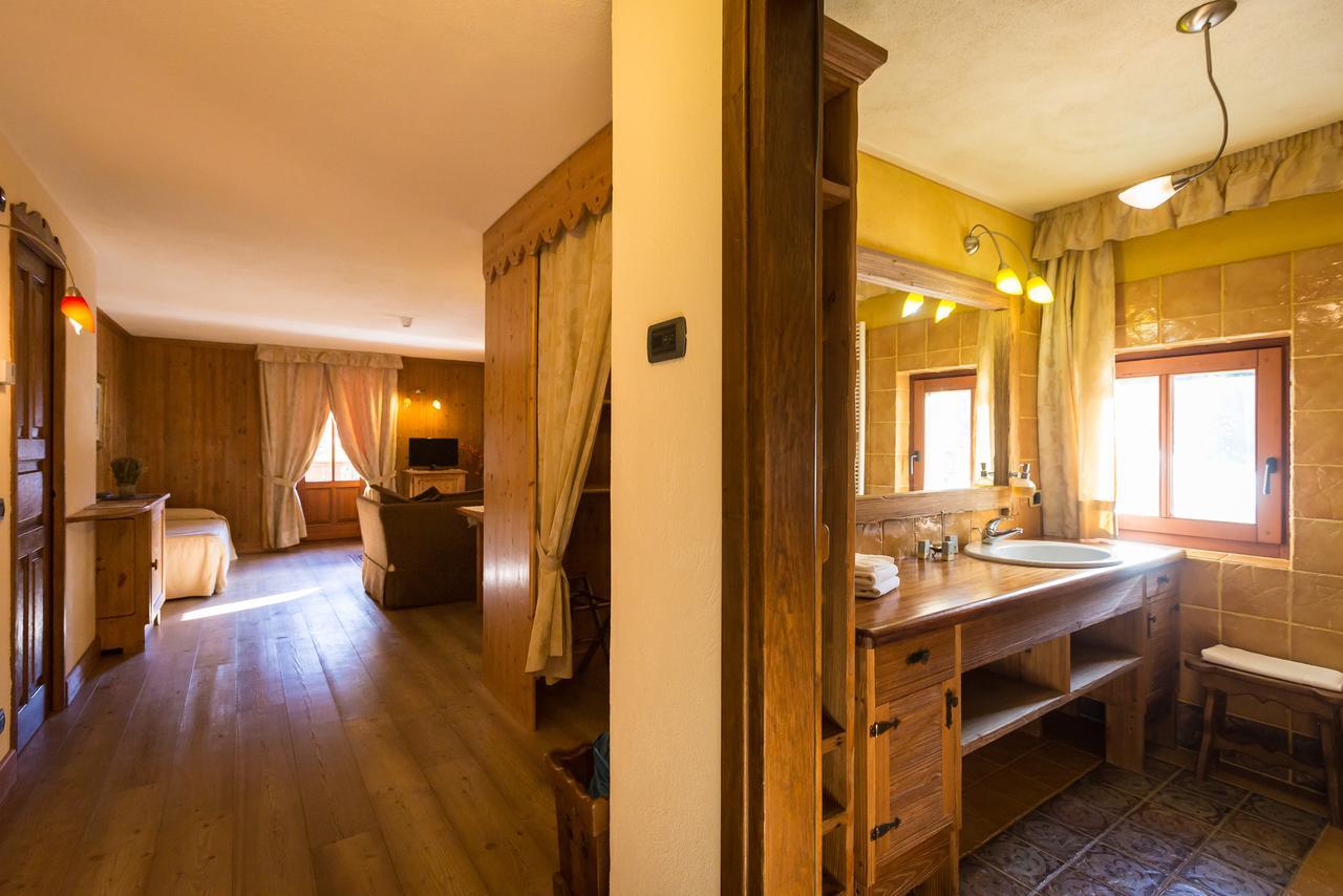 Hotel Lyshaus グレッソネイ・サイント・ジェアン エクステリア 写真