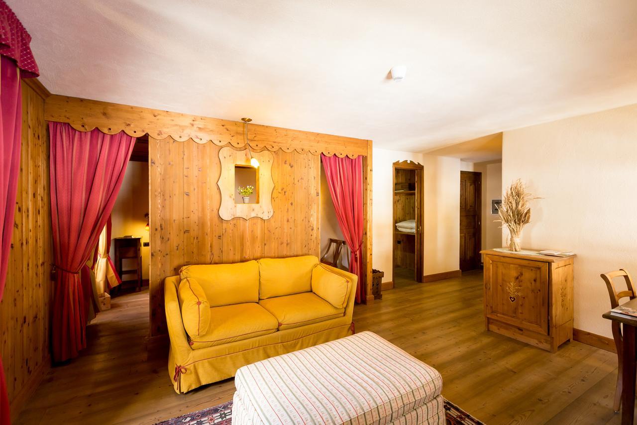 Hotel Lyshaus グレッソネイ・サイント・ジェアン エクステリア 写真