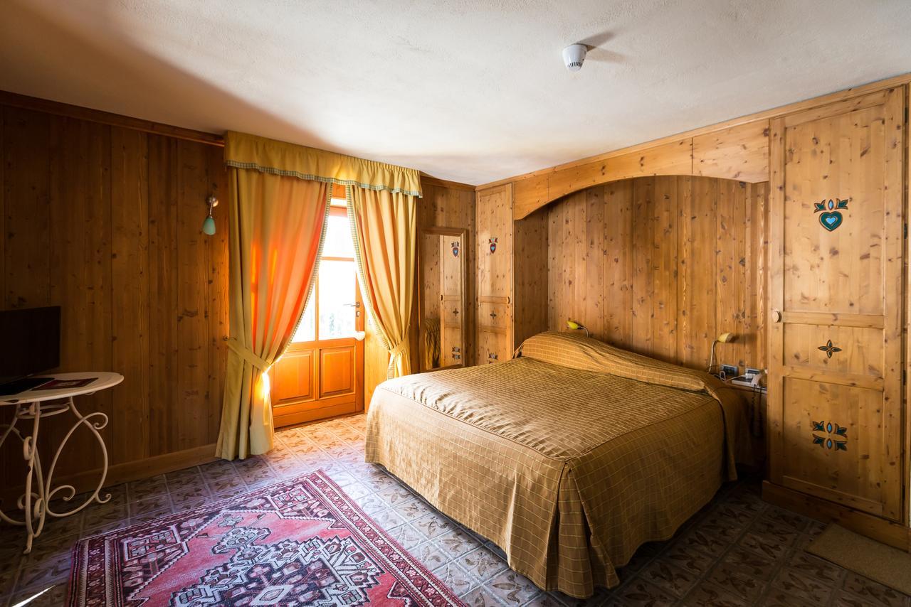Hotel Lyshaus グレッソネイ・サイント・ジェアン エクステリア 写真