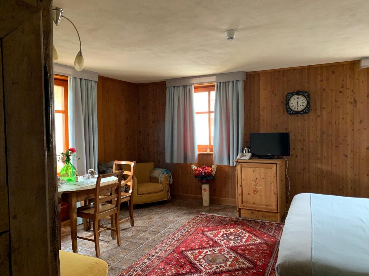 Hotel Lyshaus グレッソネイ・サイント・ジェアン エクステリア 写真